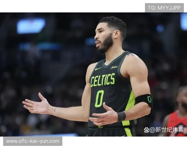 塔图姆追身三分出手如同训练,凯尔特人进攻停不下来 塔图姆追身三分出手如同训练,凯尔特人进攻停不下来