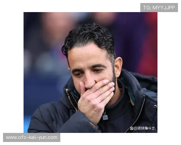 阿莫林变废为宝!两位老臣坐稳曼联首发他们一度面临清洗,阿莫已经 阿莫林变废为宝!两位老臣坐稳曼联首发他们一度面临清洗,阿莫已经